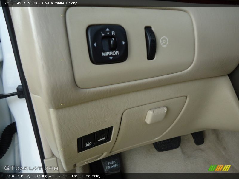 Crystal White / Ivory 2003 Lexus ES 300