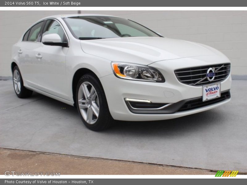 Ice White / Soft Beige 2014 Volvo S60 T5