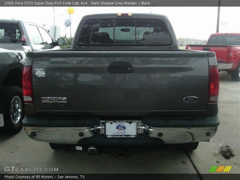 Dark Shadow Grey Metallic / Black 2005 Ford F250 Super Duty FX4 Crew Cab 4x4