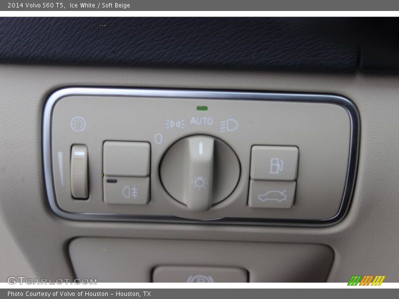 Ice White / Soft Beige 2014 Volvo S60 T5