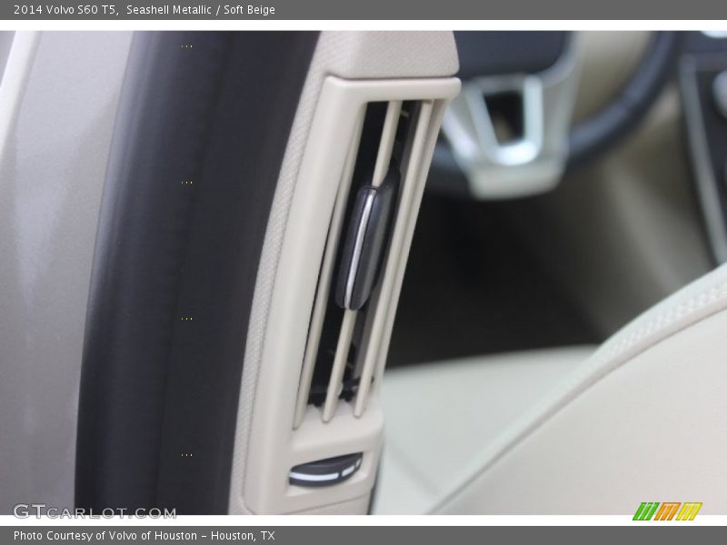 Seashell Metallic / Soft Beige 2014 Volvo S60 T5