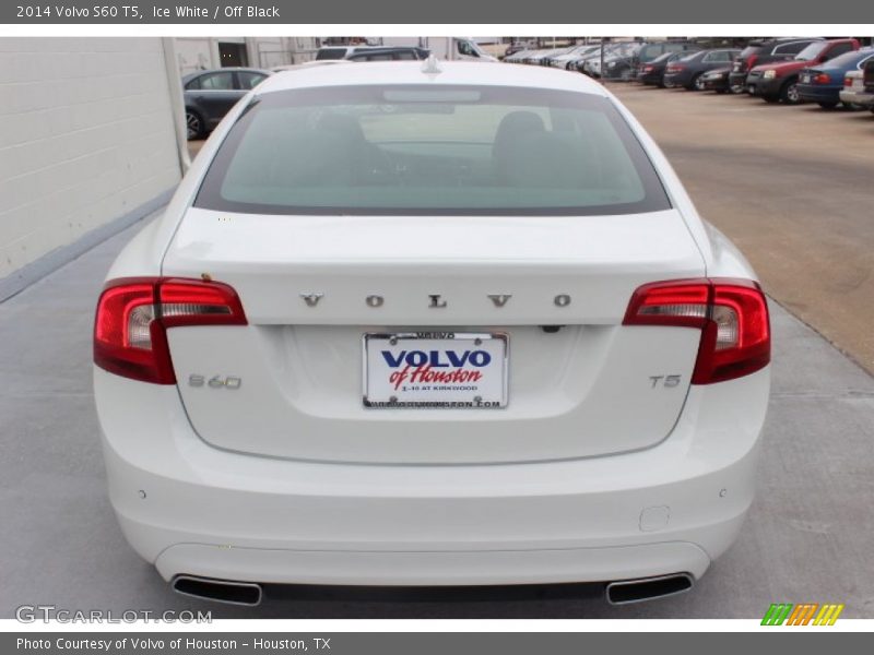 Ice White / Off Black 2014 Volvo S60 T5