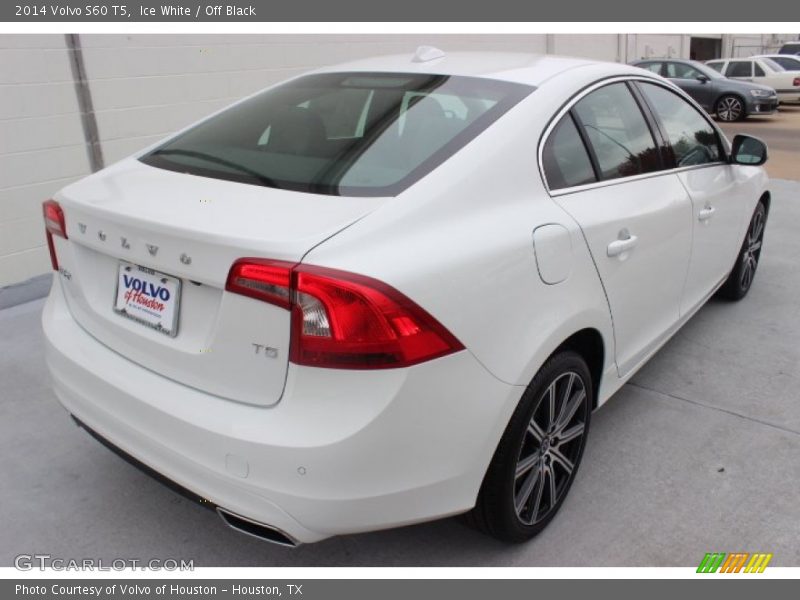 Ice White / Off Black 2014 Volvo S60 T5