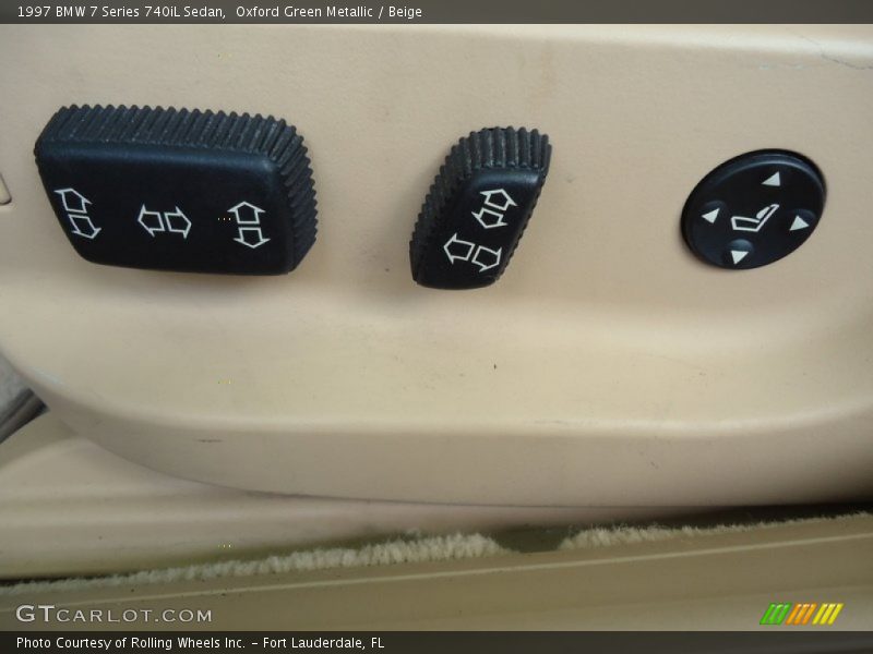 Controls of 1997 7 Series 740iL Sedan