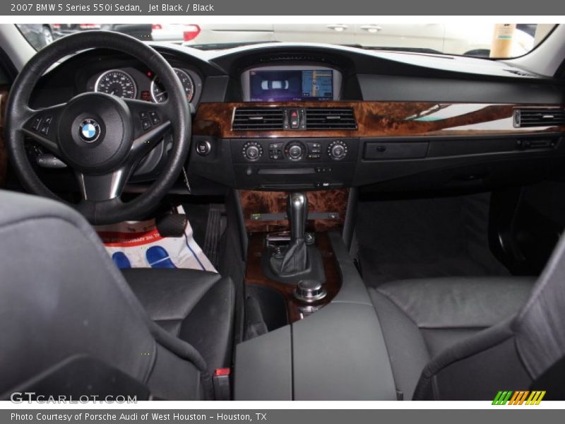 Jet Black / Black 2007 BMW 5 Series 550i Sedan