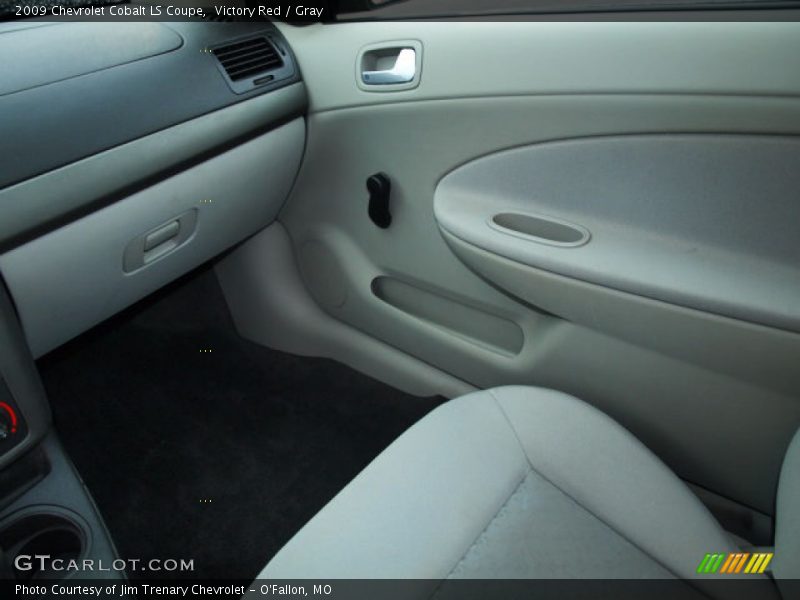 Victory Red / Gray 2009 Chevrolet Cobalt LS Coupe