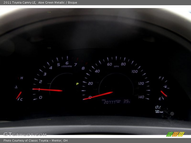 Aloe Green Metallic / Bisque 2011 Toyota Camry LE