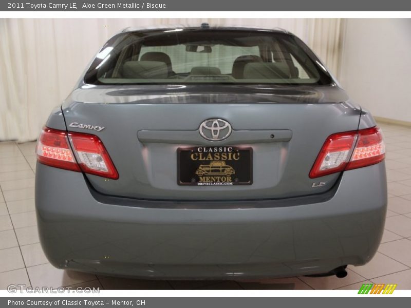 Aloe Green Metallic / Bisque 2011 Toyota Camry LE