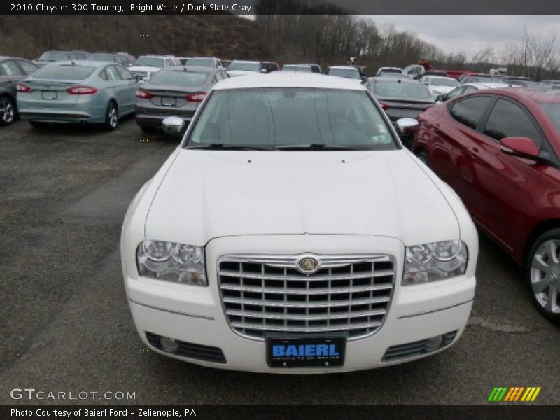 Bright White / Dark Slate Gray 2010 Chrysler 300 Touring