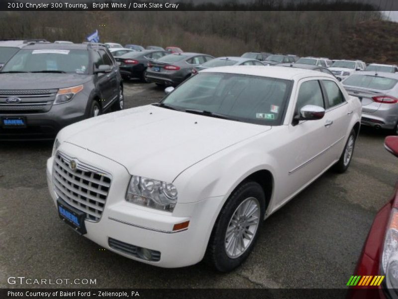 Bright White / Dark Slate Gray 2010 Chrysler 300 Touring