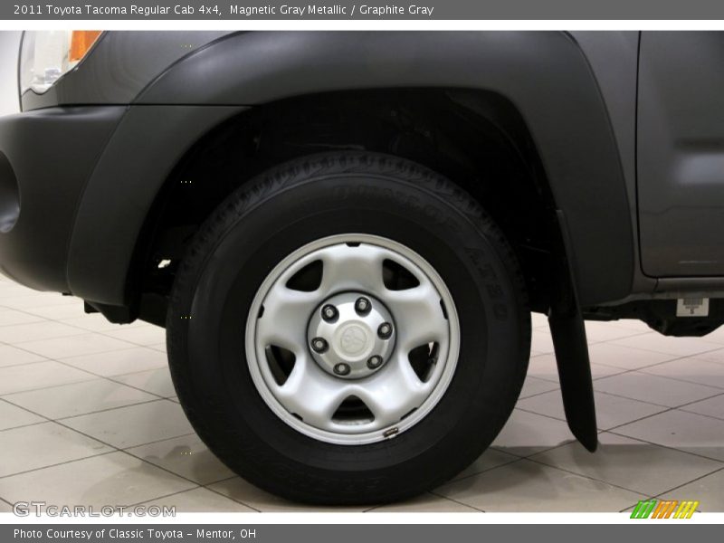 Magnetic Gray Metallic / Graphite Gray 2011 Toyota Tacoma Regular Cab 4x4