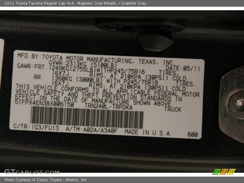 Magnetic Gray Metallic / Graphite Gray 2011 Toyota Tacoma Regular Cab 4x4