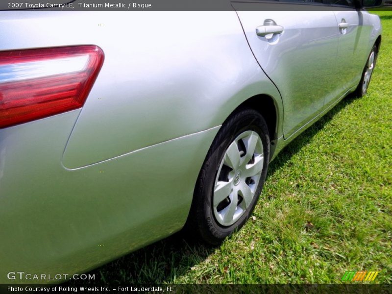 Titanium Metallic / Bisque 2007 Toyota Camry LE