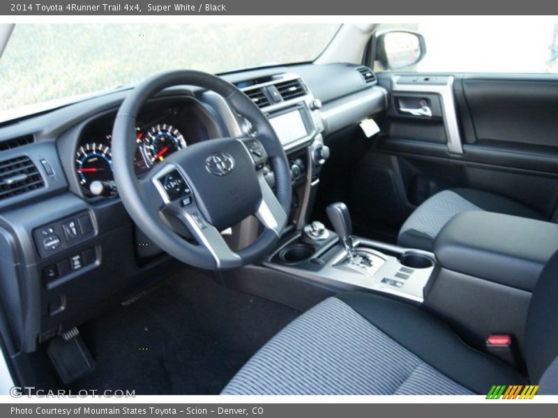 Super White / Black 2014 Toyota 4Runner Trail 4x4