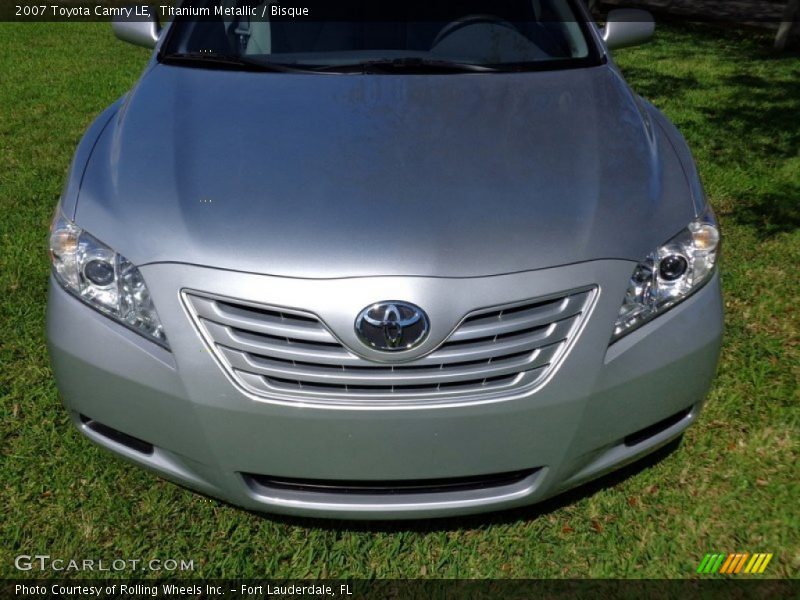 Titanium Metallic / Bisque 2007 Toyota Camry LE