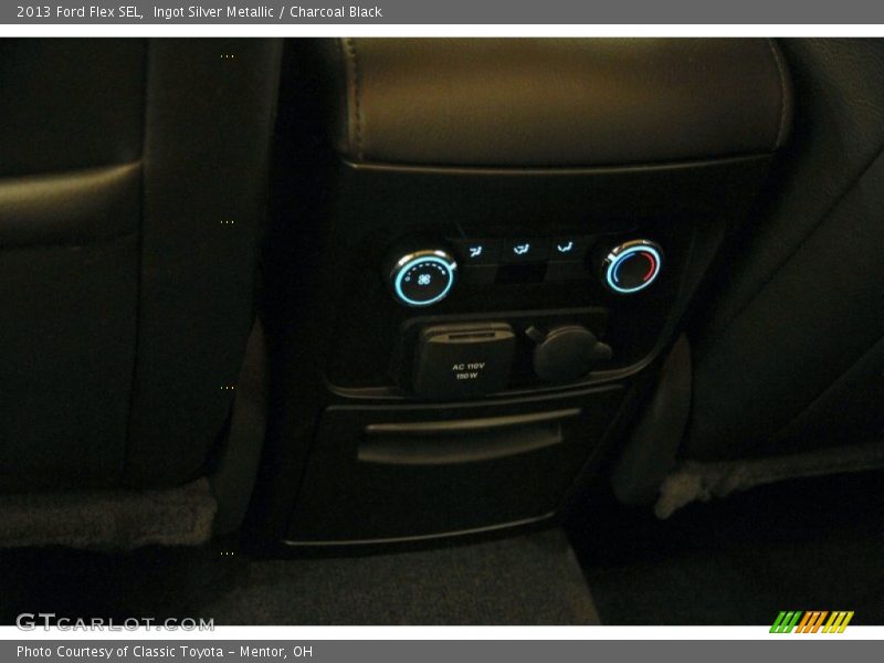 Ingot Silver Metallic / Charcoal Black 2013 Ford Flex SEL