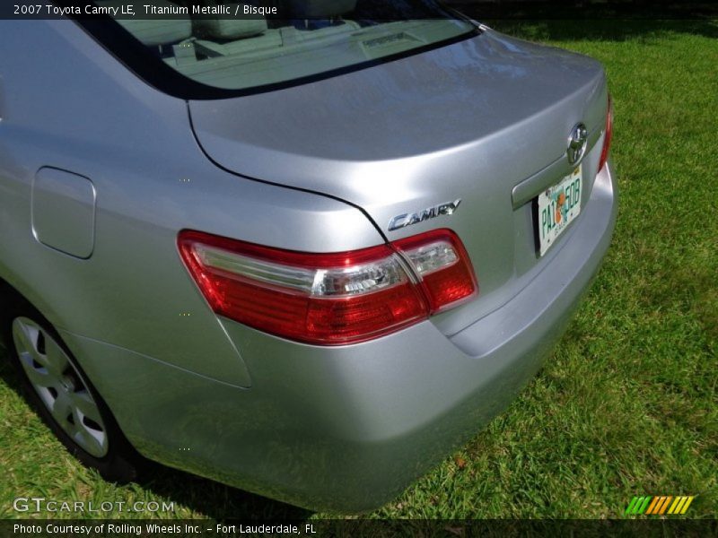 Titanium Metallic / Bisque 2007 Toyota Camry LE
