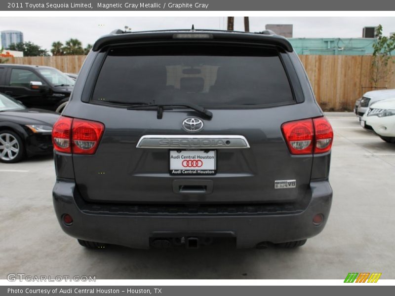 Magnetic Gray Metallic / Graphite Gray 2011 Toyota Sequoia Limited