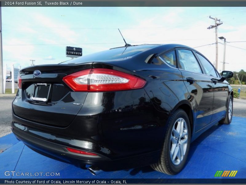 Tuxedo Black / Dune 2014 Ford Fusion SE