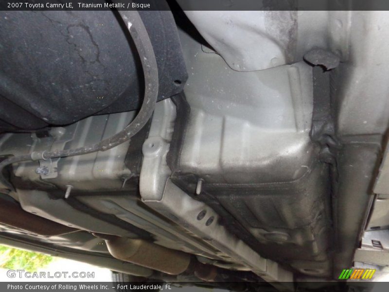 Titanium Metallic / Bisque 2007 Toyota Camry LE