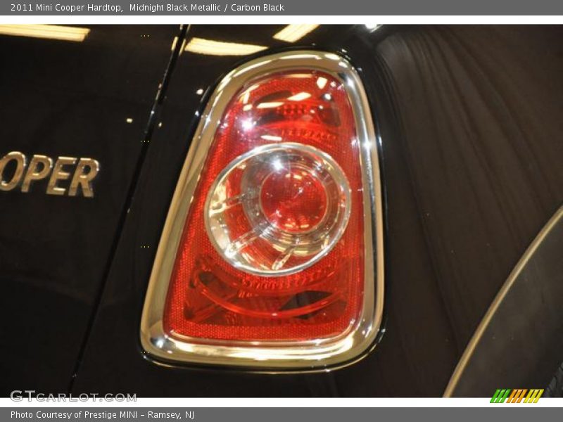 Midnight Black Metallic / Carbon Black 2011 Mini Cooper Hardtop