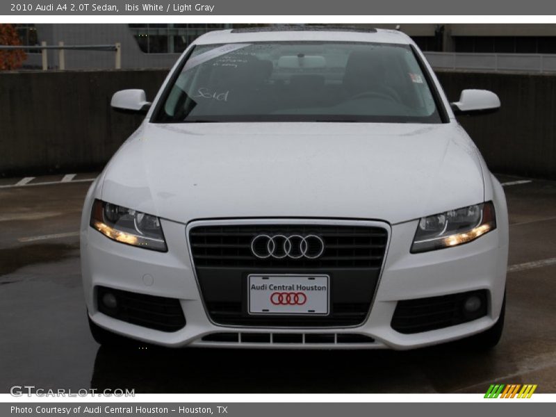 Ibis White / Light Gray 2010 Audi A4 2.0T Sedan