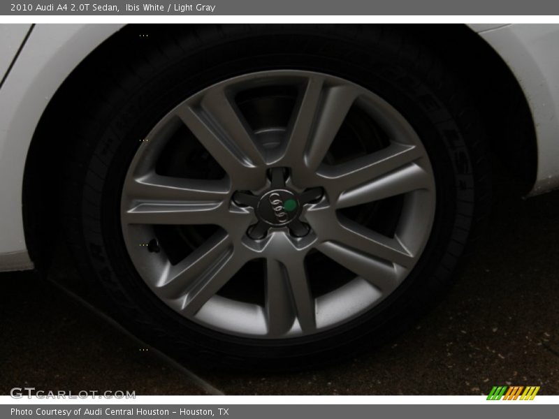 Ibis White / Light Gray 2010 Audi A4 2.0T Sedan