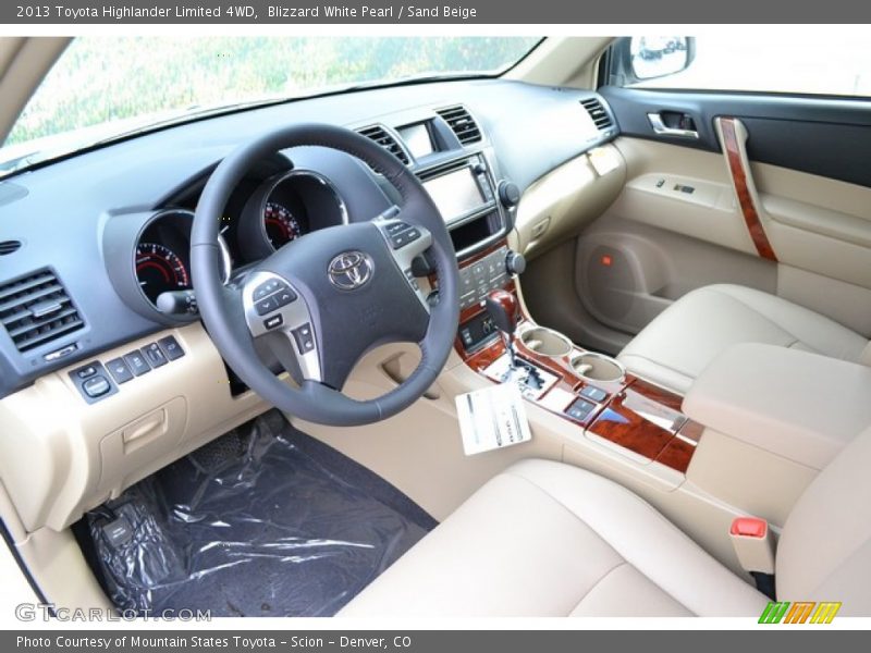 Blizzard White Pearl / Sand Beige 2013 Toyota Highlander Limited 4WD