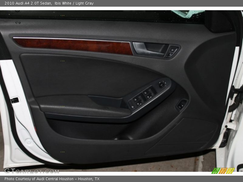 Ibis White / Light Gray 2010 Audi A4 2.0T Sedan