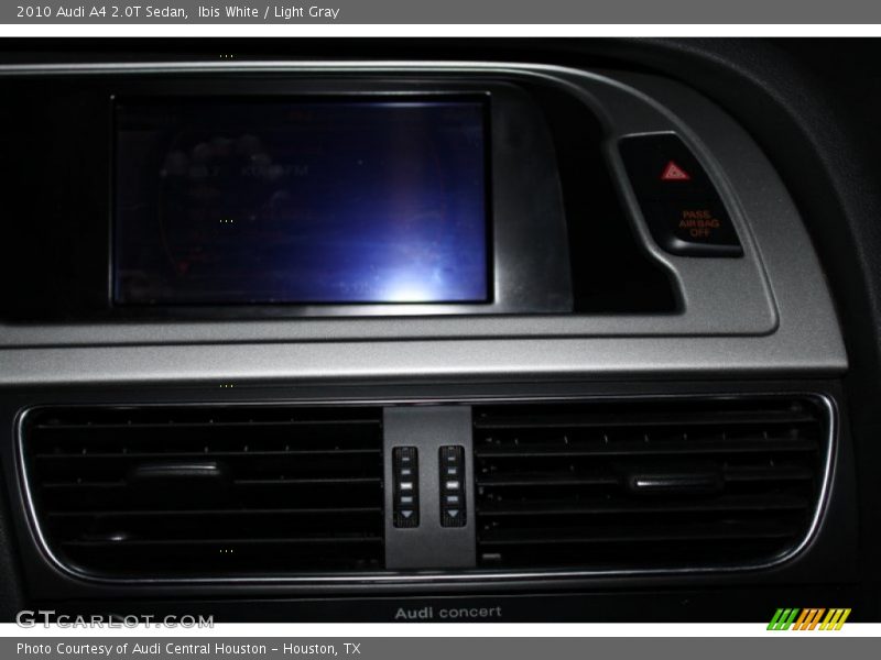 Ibis White / Light Gray 2010 Audi A4 2.0T Sedan