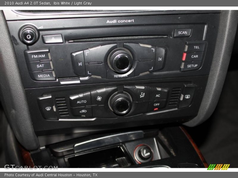 Ibis White / Light Gray 2010 Audi A4 2.0T Sedan