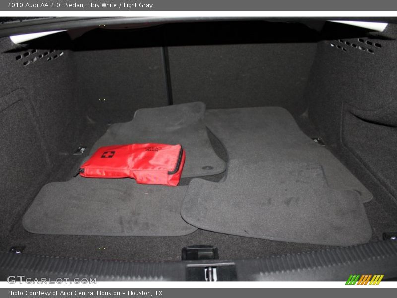 Ibis White / Light Gray 2010 Audi A4 2.0T Sedan