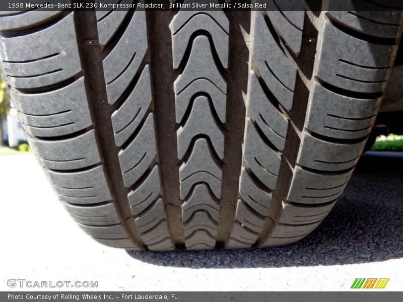 Brilliant Silver Metallic / Salsa Red 1998 Mercedes-Benz SLK 230 Kompressor Roadster