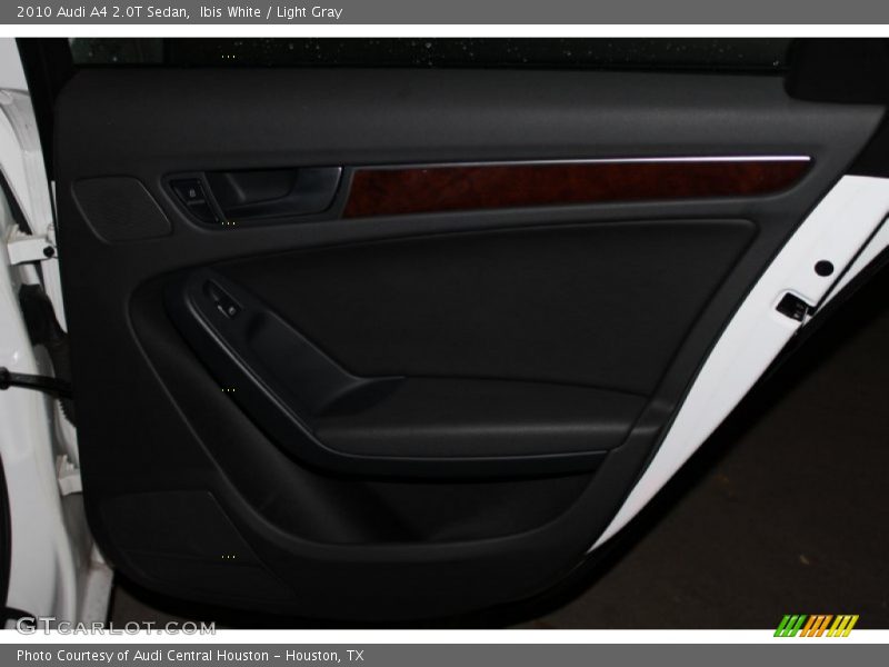 Ibis White / Light Gray 2010 Audi A4 2.0T Sedan