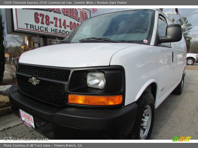 Summit White / Medium Dark Pewter 2006 Chevrolet Express 2500 Commercial Van