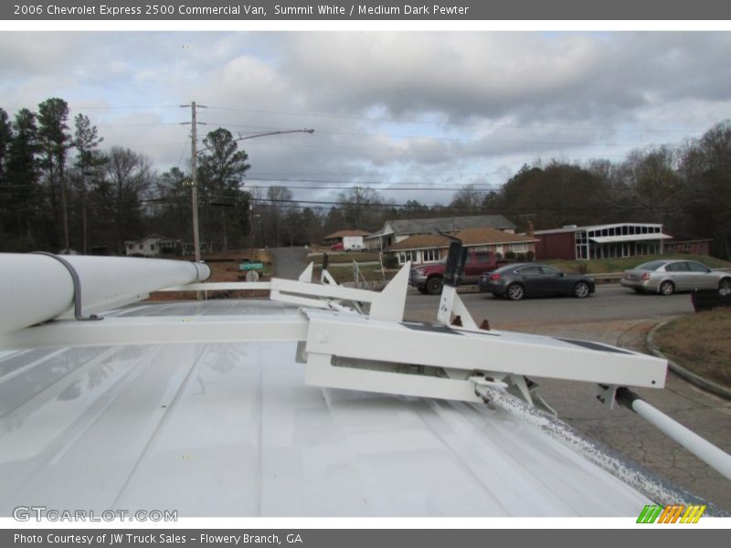 Summit White / Medium Dark Pewter 2006 Chevrolet Express 2500 Commercial Van