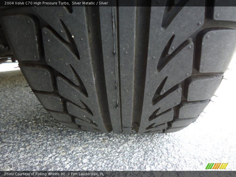 Silver Metallic / Silver 2004 Volvo C70 High Pressure Turbo