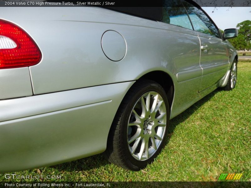 Silver Metallic / Silver 2004 Volvo C70 High Pressure Turbo