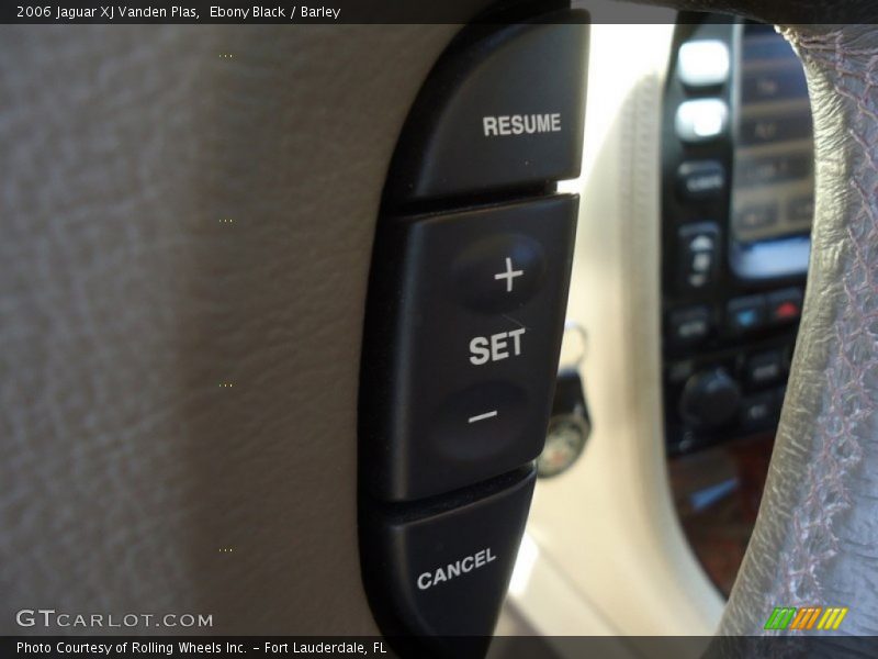 Controls of 2006 XJ Vanden Plas