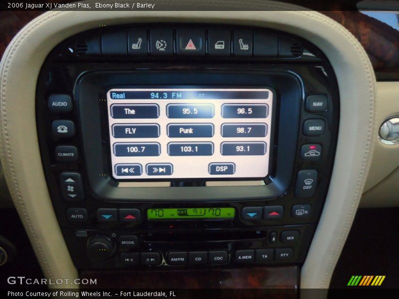 Controls of 2006 XJ Vanden Plas