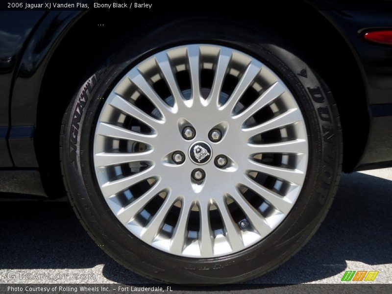  2006 XJ Vanden Plas Wheel