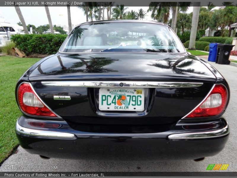 Midnight Metallic / Dove 2004 Jaguar XJ XJ8