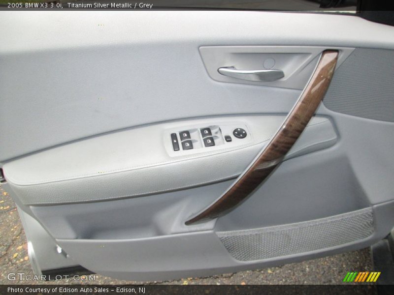 Titanium Silver Metallic / Grey 2005 BMW X3 3.0i