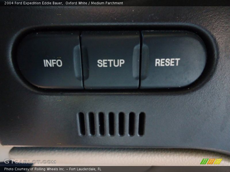 Oxford White / Medium Parchment 2004 Ford Expedition Eddie Bauer