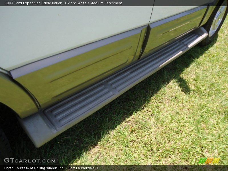 Oxford White / Medium Parchment 2004 Ford Expedition Eddie Bauer