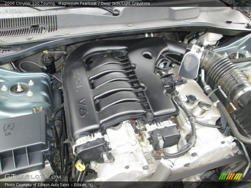 Magnesium Pearlcoat / Deep Jade/Light Graystone 2006 Chrysler 300 Touring