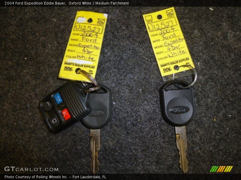 Oxford White / Medium Parchment 2004 Ford Expedition Eddie Bauer