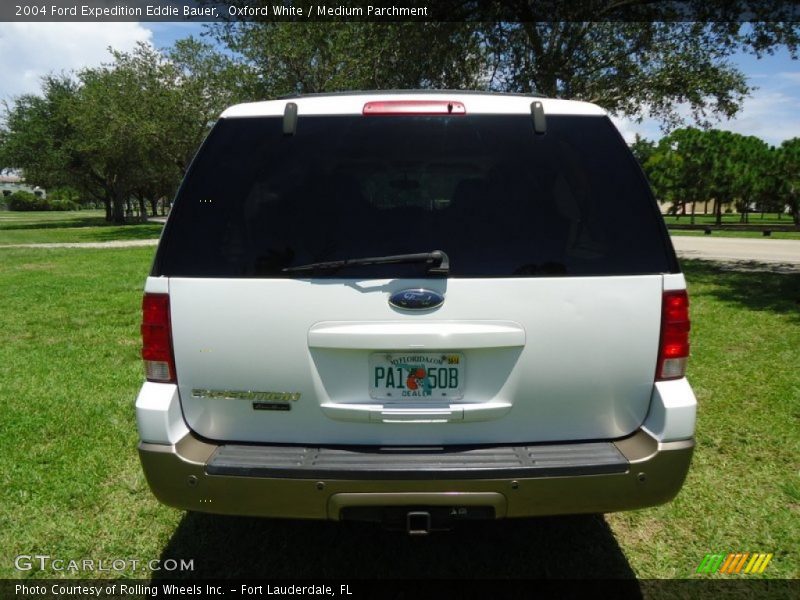 Oxford White / Medium Parchment 2004 Ford Expedition Eddie Bauer