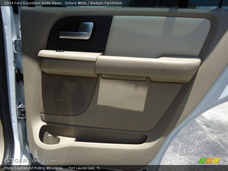 Oxford White / Medium Parchment 2004 Ford Expedition Eddie Bauer