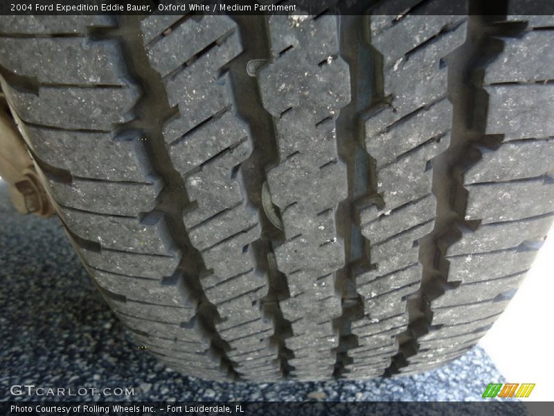 Oxford White / Medium Parchment 2004 Ford Expedition Eddie Bauer